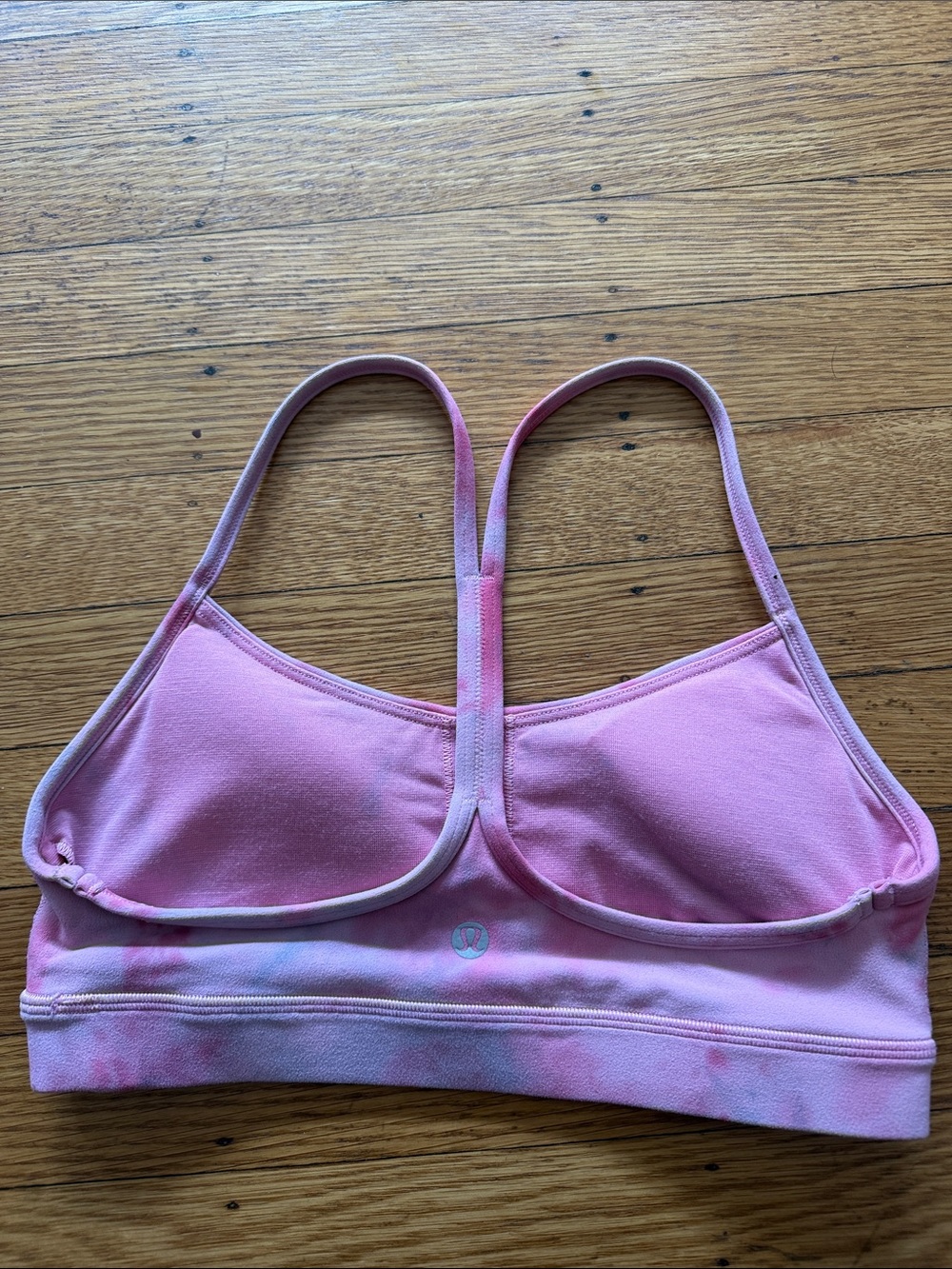 ✨ Lululemon Flow Y Bra Nulu Light Support Pink Tie-Dye✨ - Picture 2 of 2